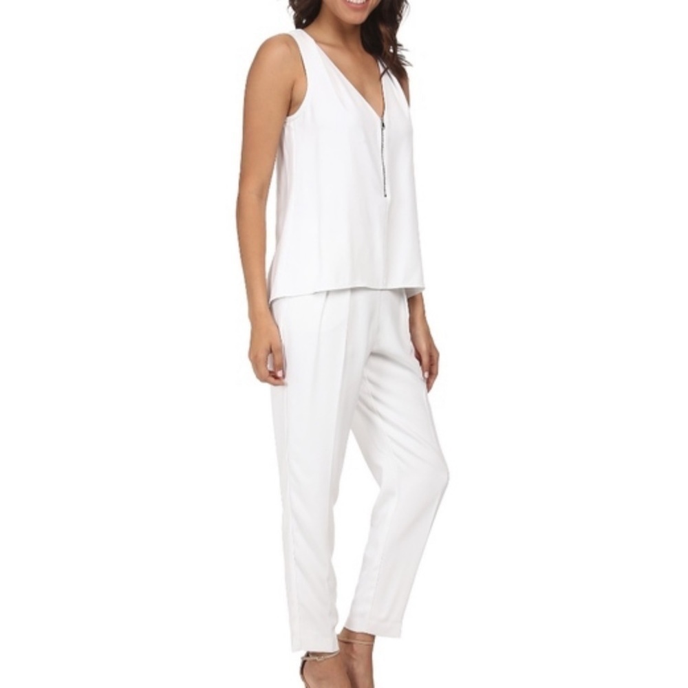 Trina Turk Banning White Crepe Jumpsuit V Neck Zipper Sleeveless White Size 6 - Picture 1 of 12